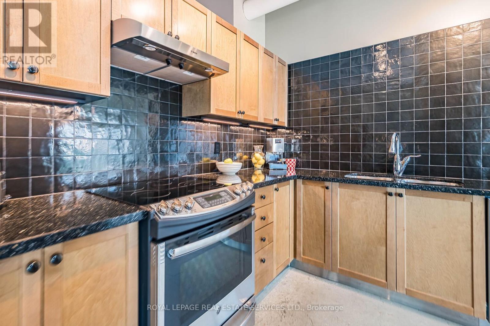 410 - 2 Fieldway Road, Toronto, Ontario  M8Z 0B9 - Photo 20 - W13028398