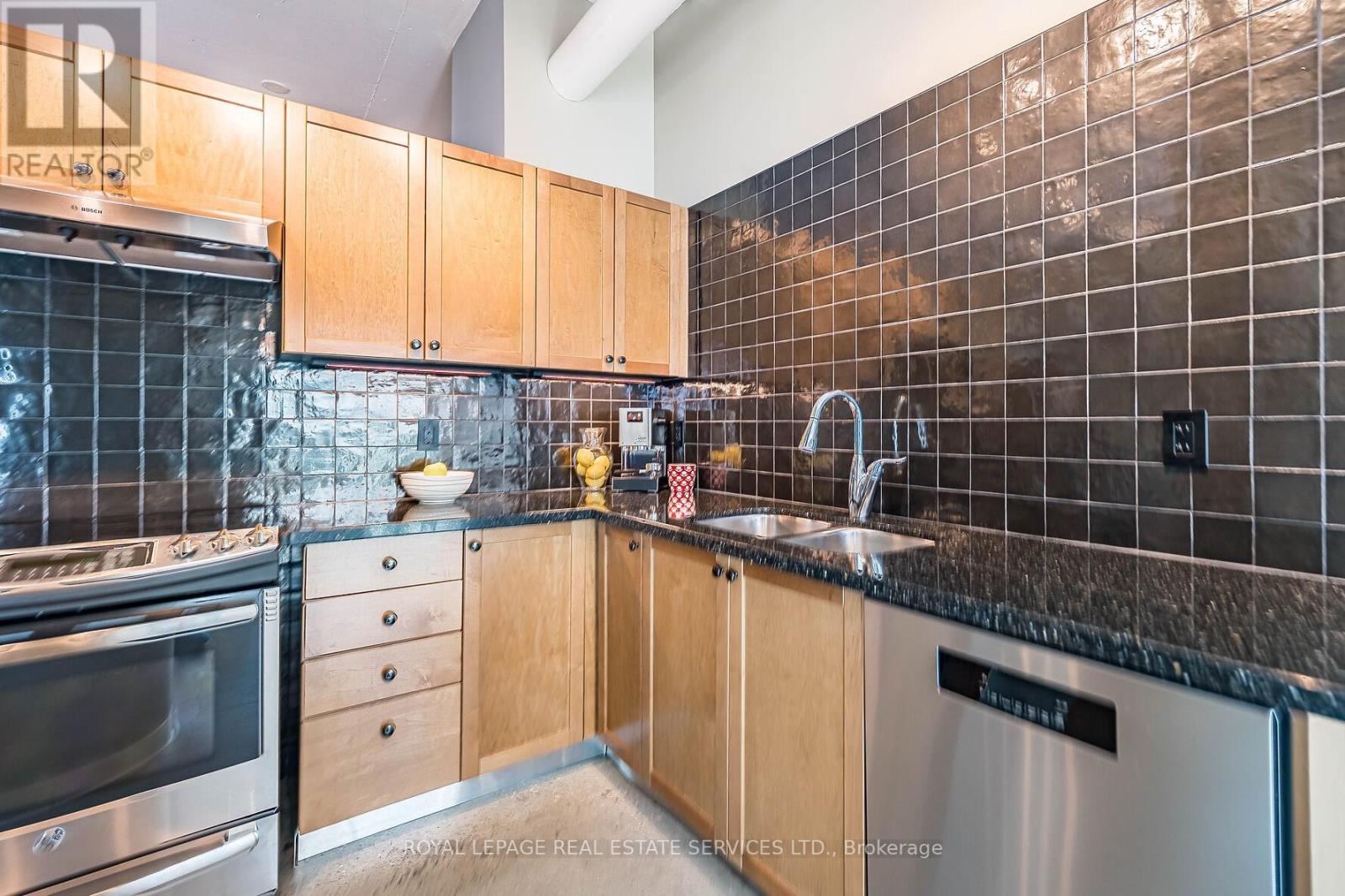 410 - 2 Fieldway Road, Toronto, Ontario  M8Z 0B9 - Photo 21 - W13028398