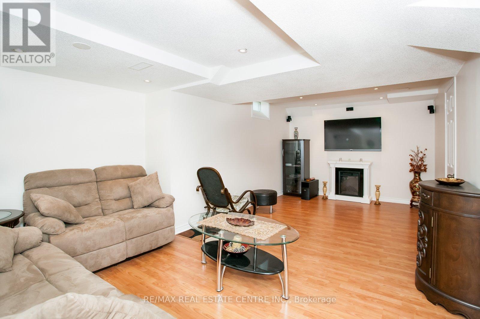 3091 Turbine Crescent, Mississauga, Ontario  L5M 6X1 - Photo 11 - W13028464