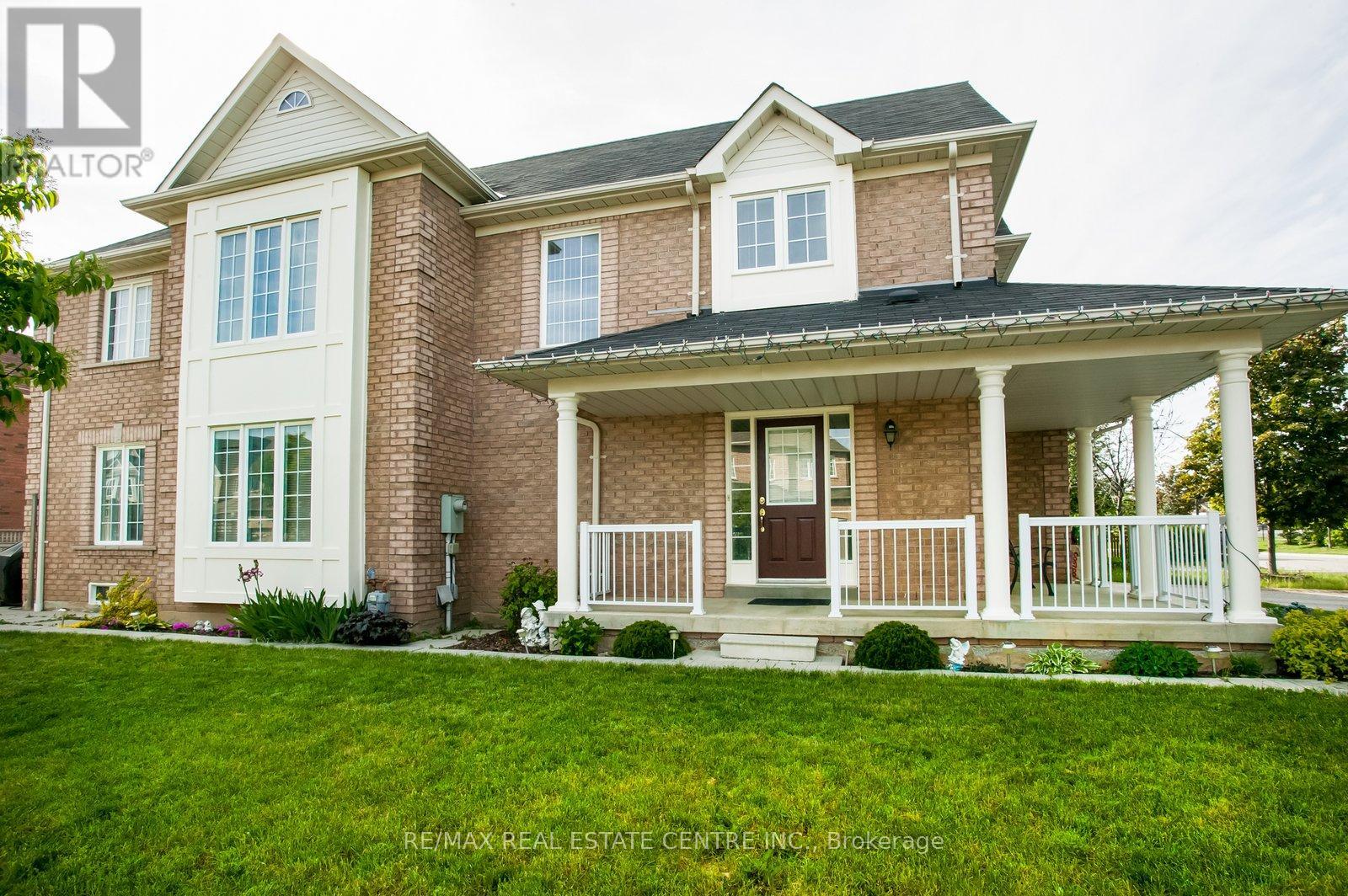 3091 Turbine Crescent, Mississauga, Ontario  L5M 6X1 - Photo 2 - W13028464