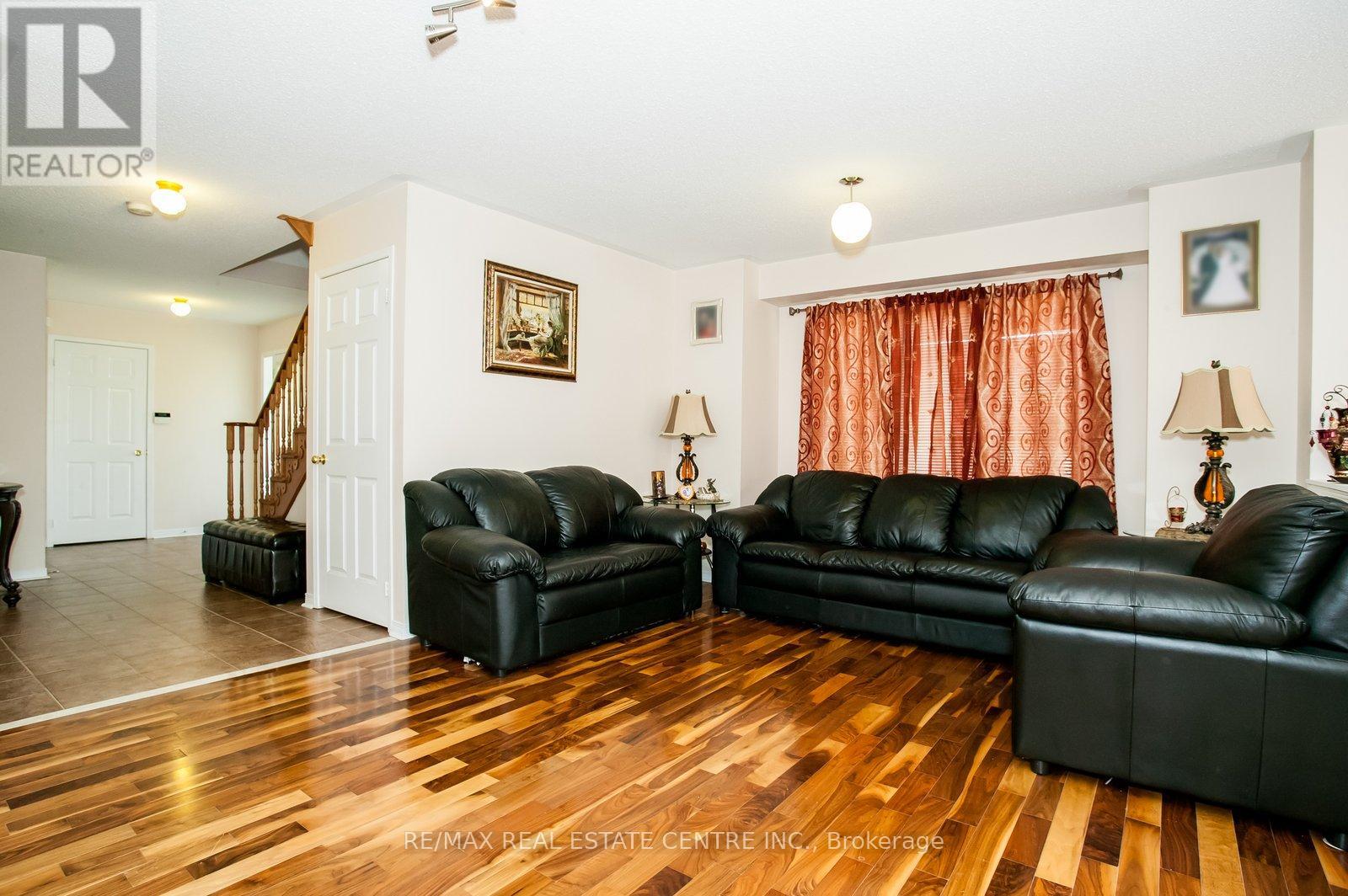 3091 Turbine Crescent, Mississauga, Ontario  L5M 6X1 - Photo 3 - W13028464