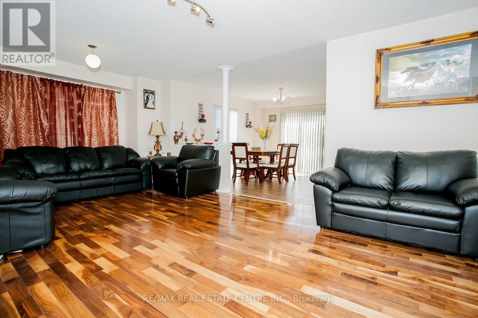3091 Turbine Crescent, Mississauga, Ontario  L5M 6X1 - Photo 5 - W13028464