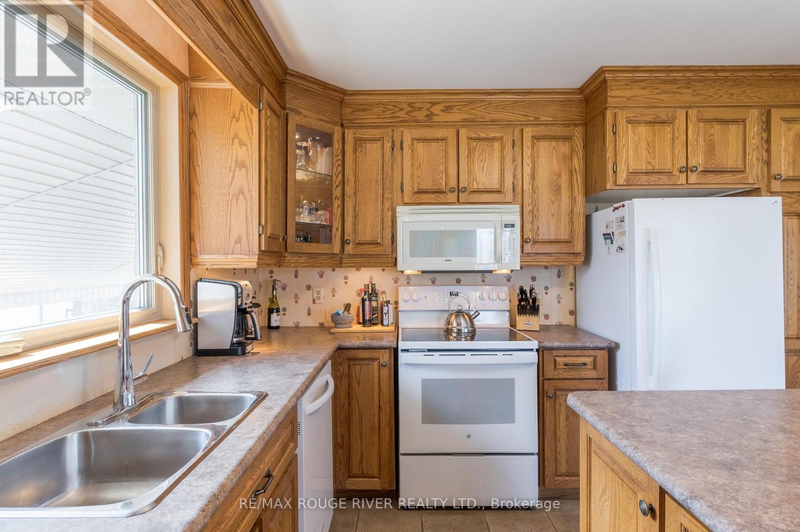 712 Otonabee Drive, Peterborough, Ontario  K9J 7P9 - Photo 13 - X13028348