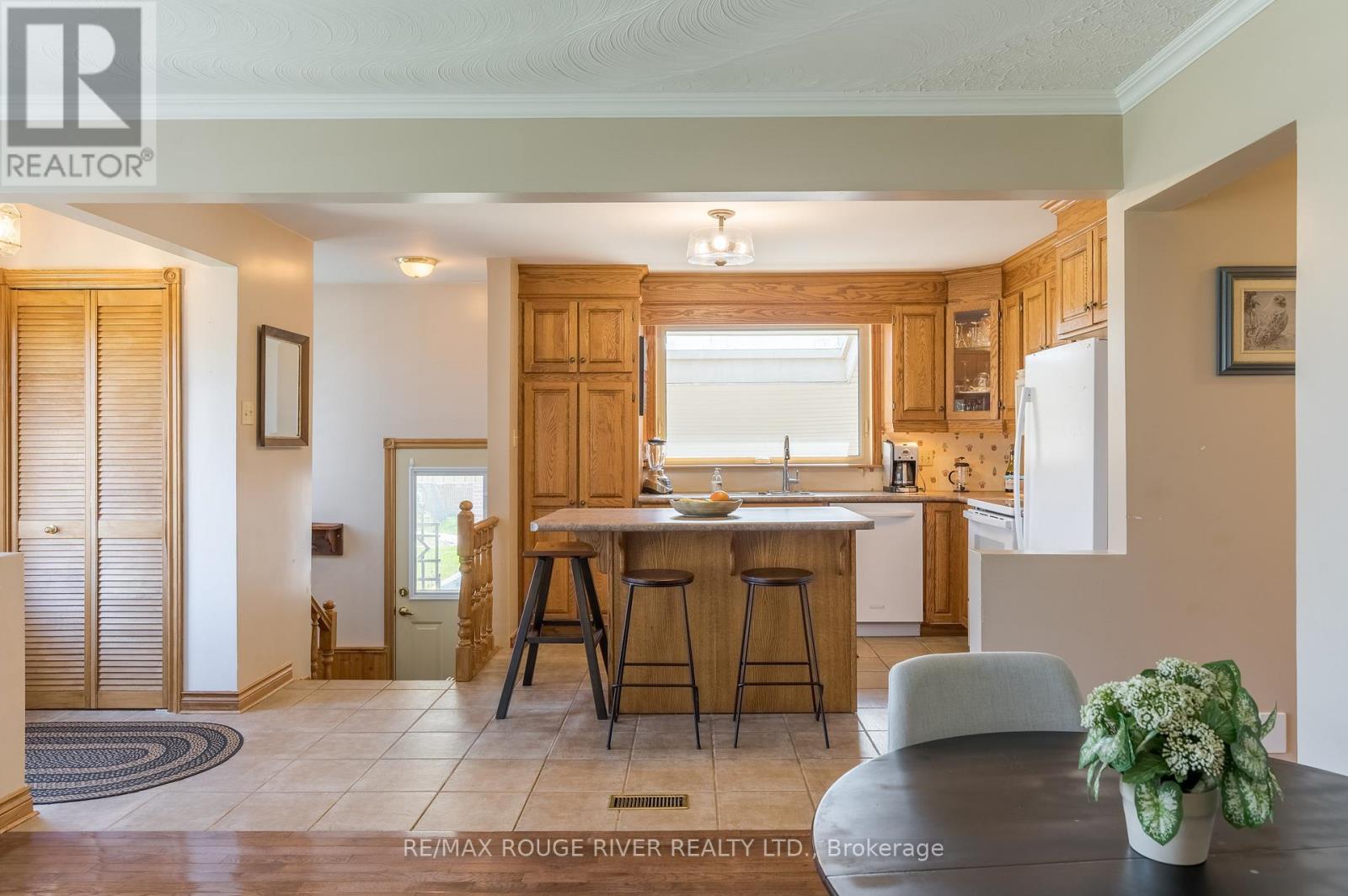 712 Otonabee Drive, Peterborough, Ontario  K9J 7P9 - Photo 14 - X13028348