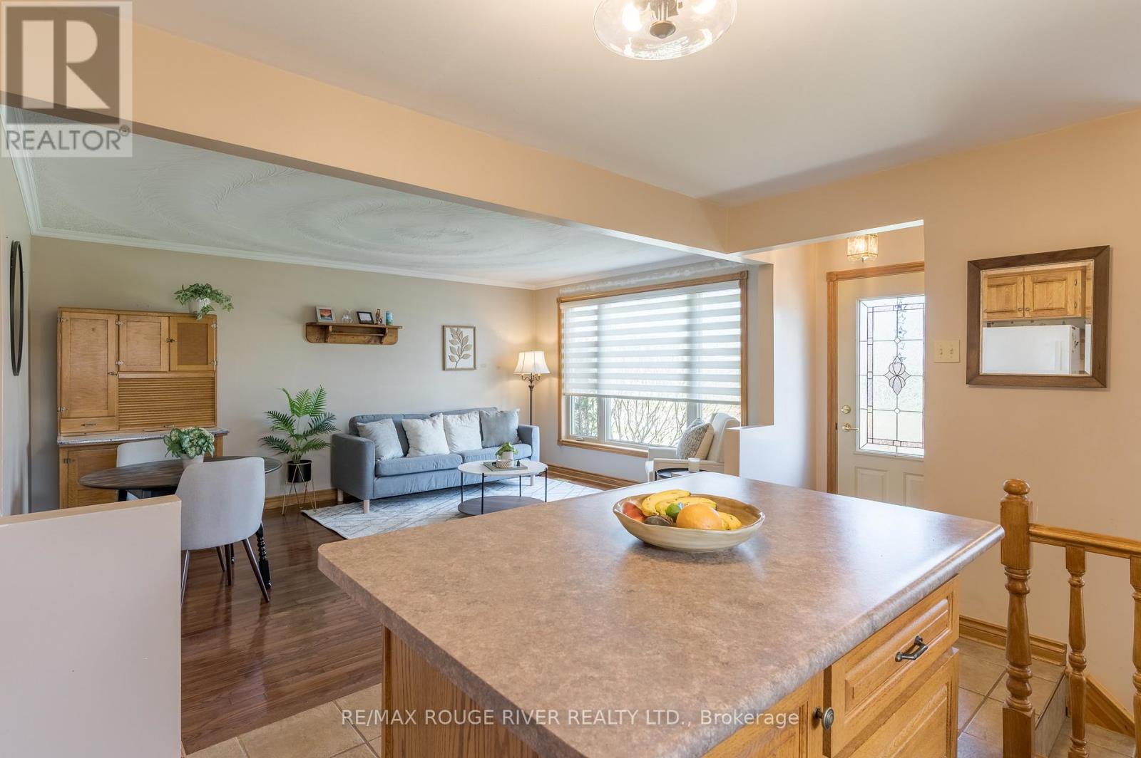 712 Otonabee Drive, Peterborough, Ontario  K9J 7P9 - Photo 9 - X13028348