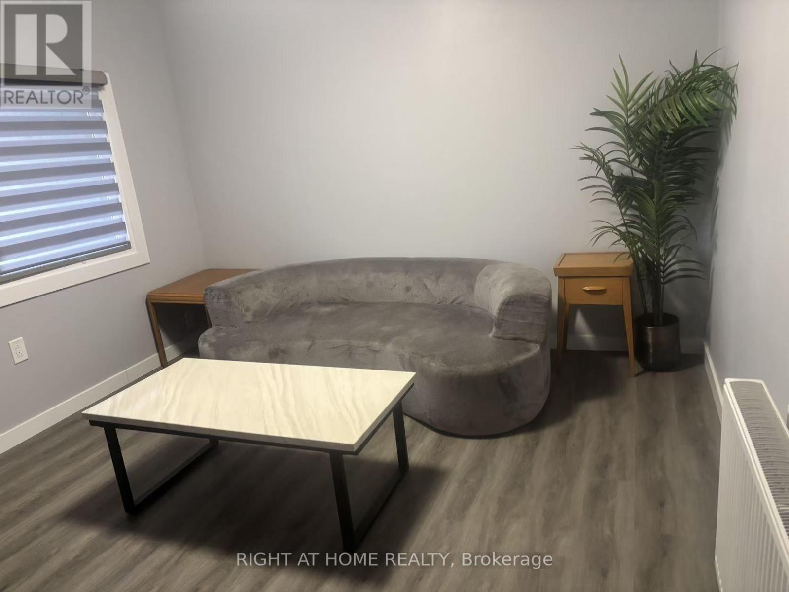 2 - 226 Kenilworth Avenue N, Hamilton, Ontario  L8H 4S2 - Photo 4 - X13028364