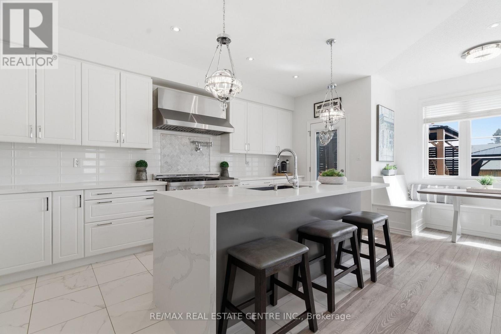 27 Gibbs Way, Centre Wellington, Ontario  N1M 0G7 - Photo 10 - X13028404