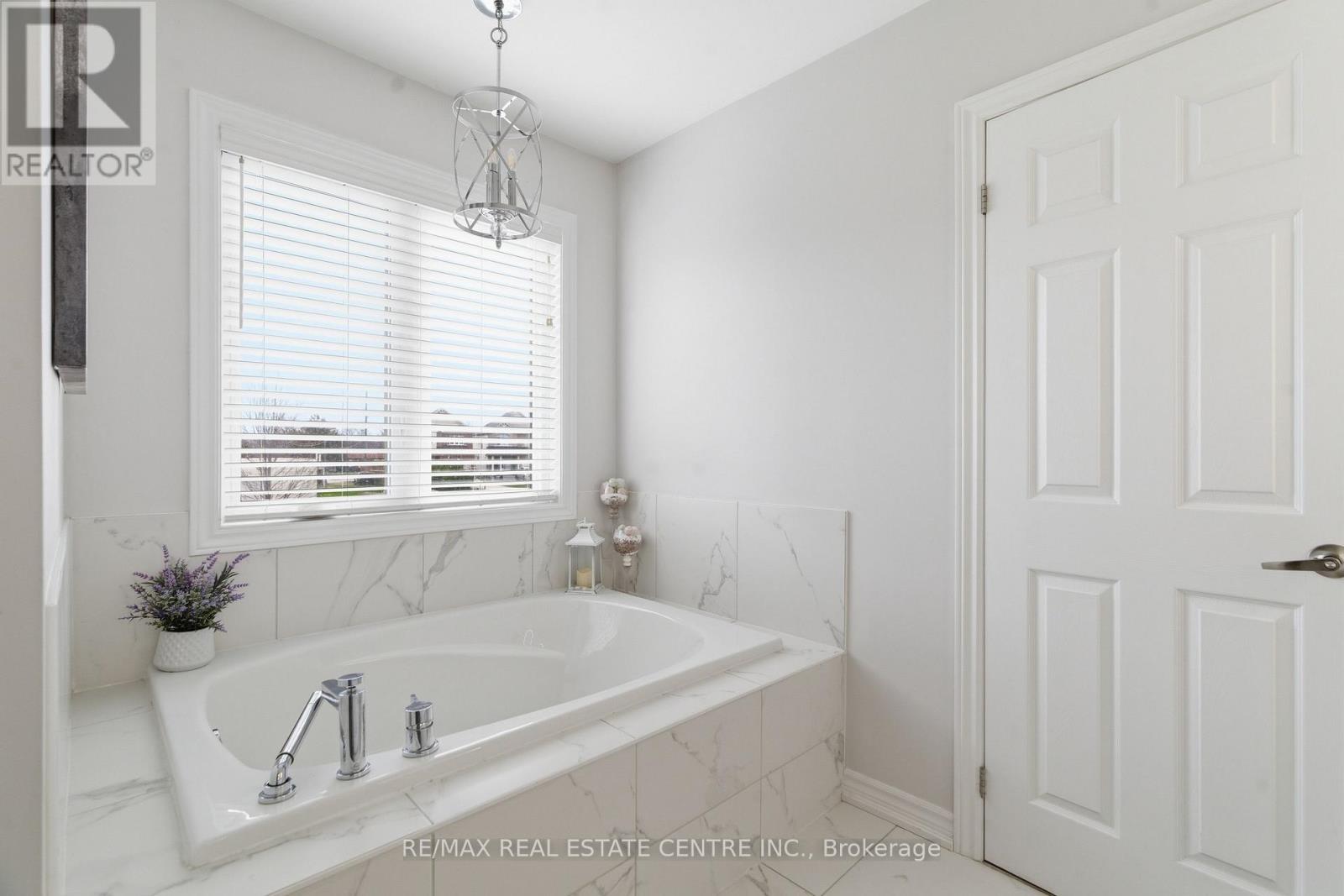 27 Gibbs Way, Centre Wellington, Ontario  N1M 0G7 - Photo 24 - X13028404