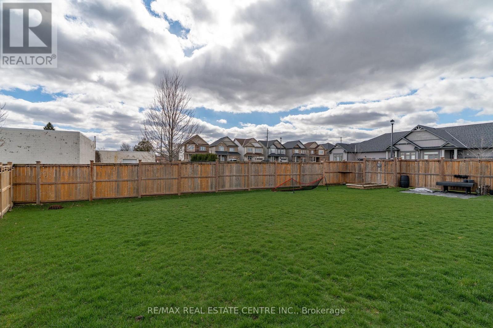 27 Gibbs Way, Centre Wellington, Ontario  N1M 0G7 - Photo 41 - X13028404