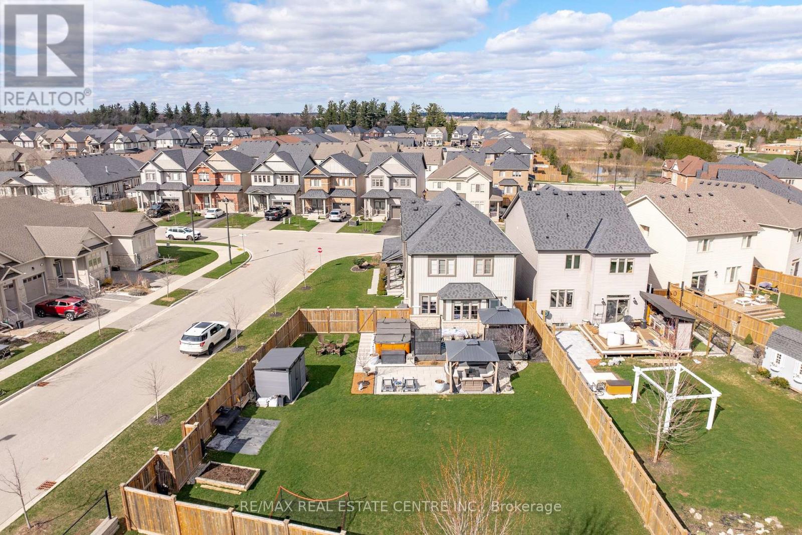 27 Gibbs Way, Centre Wellington, Ontario  N1M 0G7 - Photo 43 - X13028404