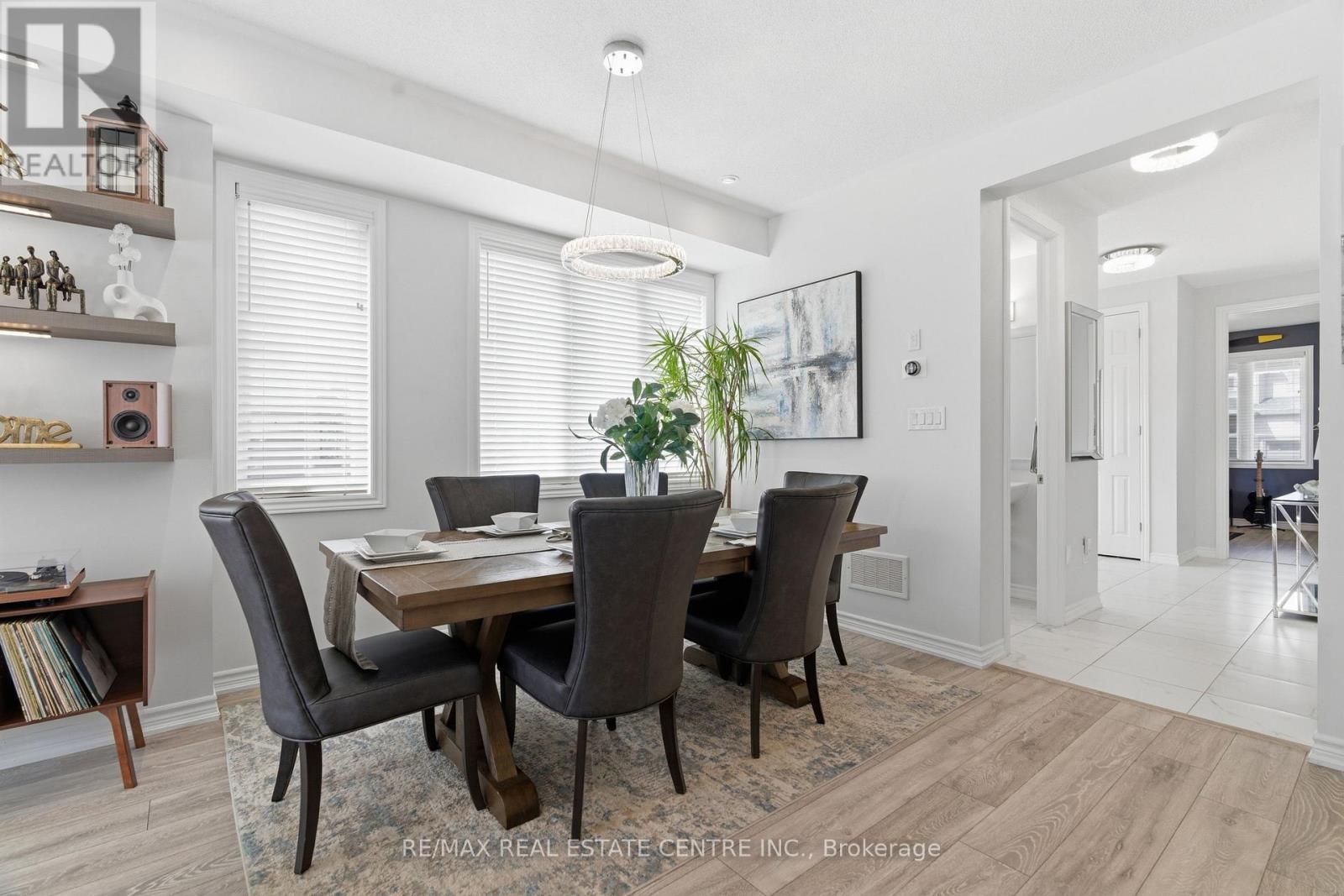 27 Gibbs Way, Centre Wellington, Ontario  N1M 0G7 - Photo 6 - X13028404