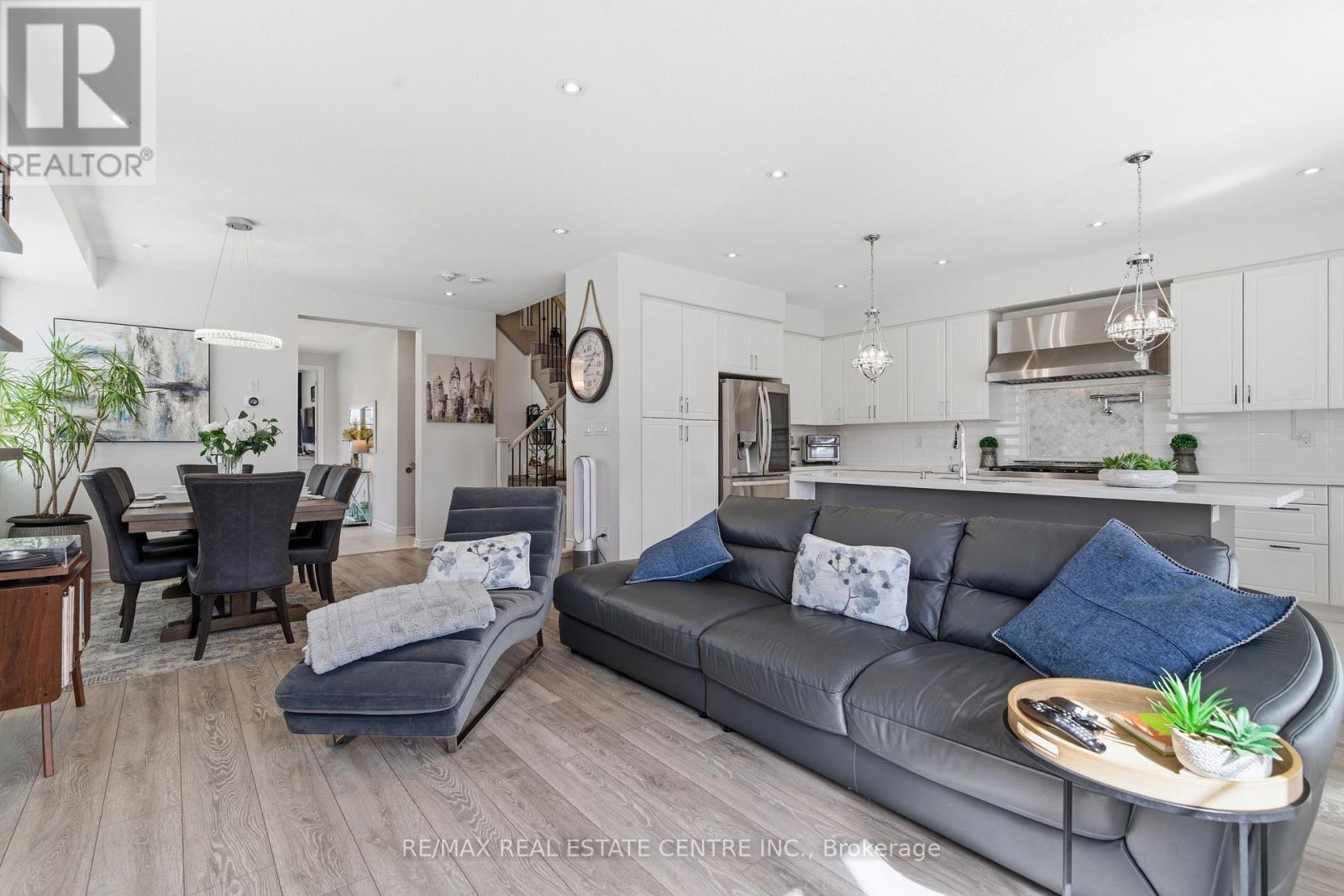 27 Gibbs Way, Centre Wellington, Ontario  N1M 0G7 - Photo 9 - X13028404