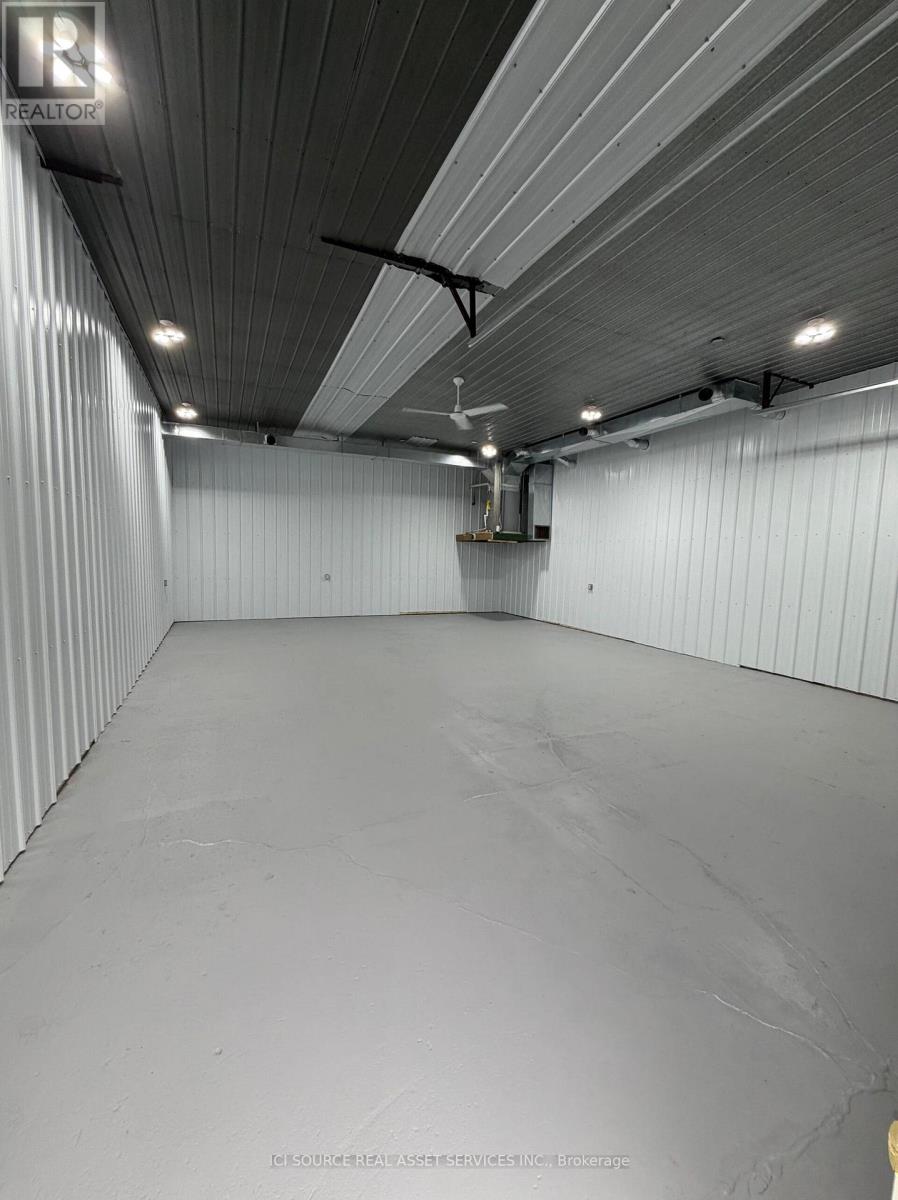 950 CARLETON STREET, Cornwall, Ontario