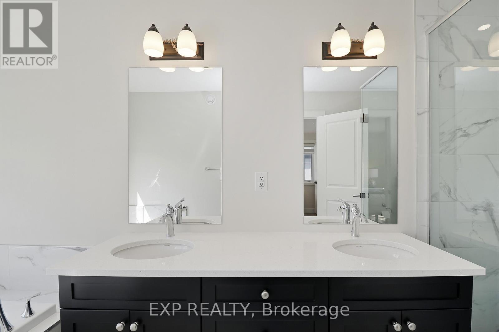 142 Sycamore Street, Blue Mountains, Ontario  L9Y 4E2 - Photo 35 - X13028494