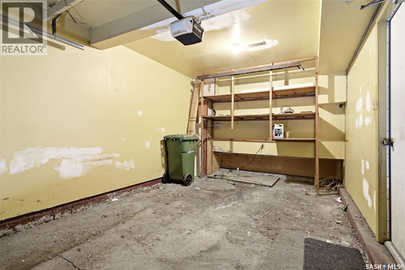 104 Lockwood Road, Regina, Saskatchewan  S4S 3G2 - Photo 37 - SK033486