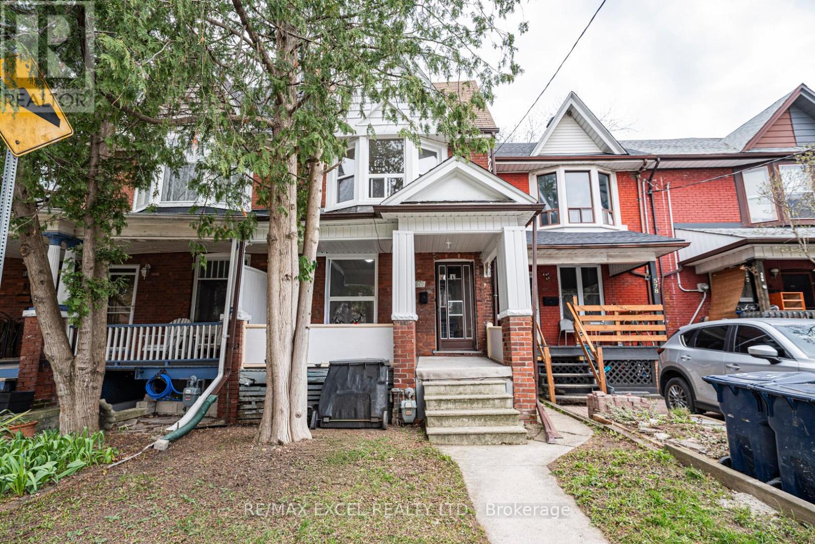 576 GLADSTONE AVENUE, Toronto, Ontario