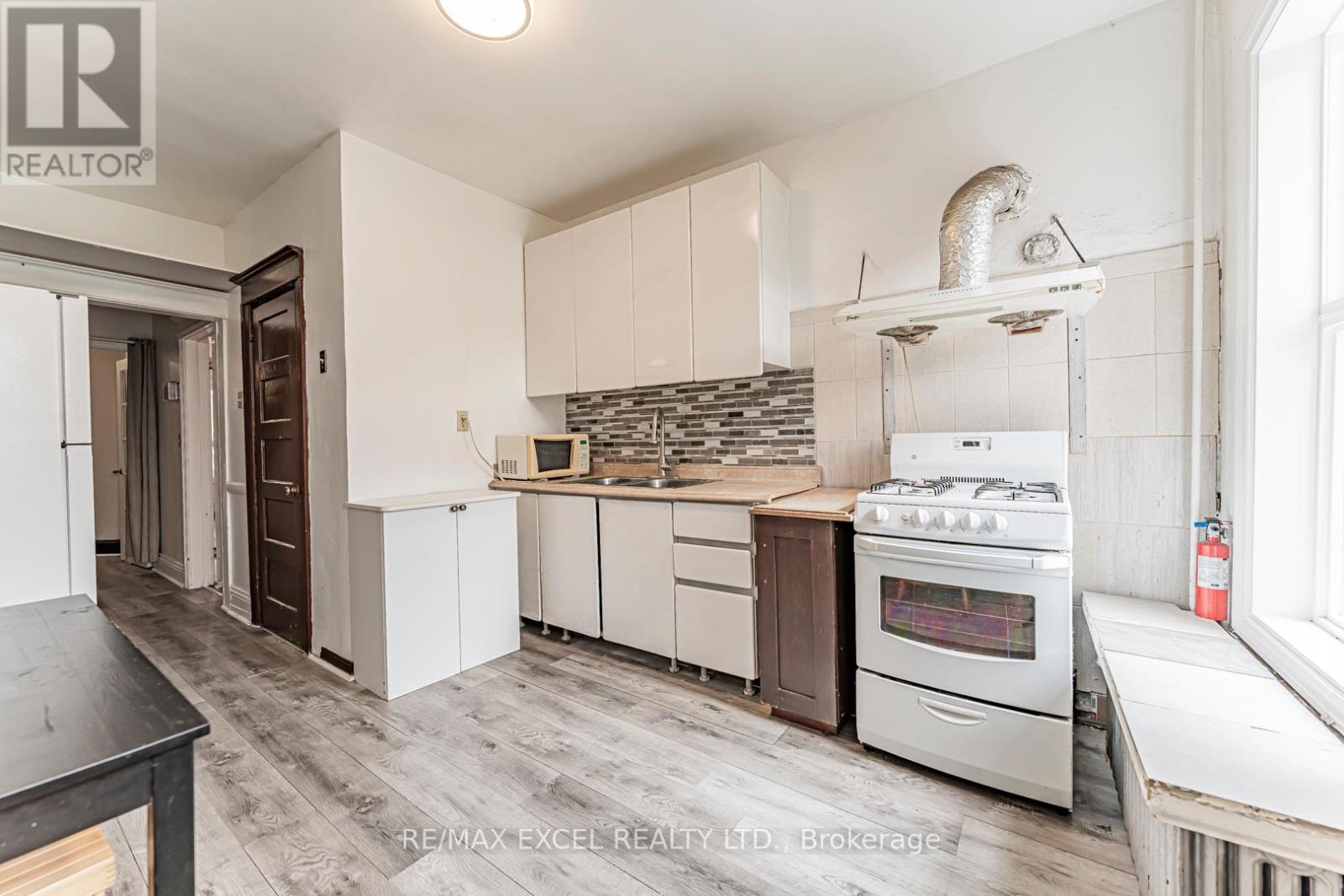 576 Gladstone Avenue, Toronto, Ontario  M6H 3J2 - Photo 20 - W13027028