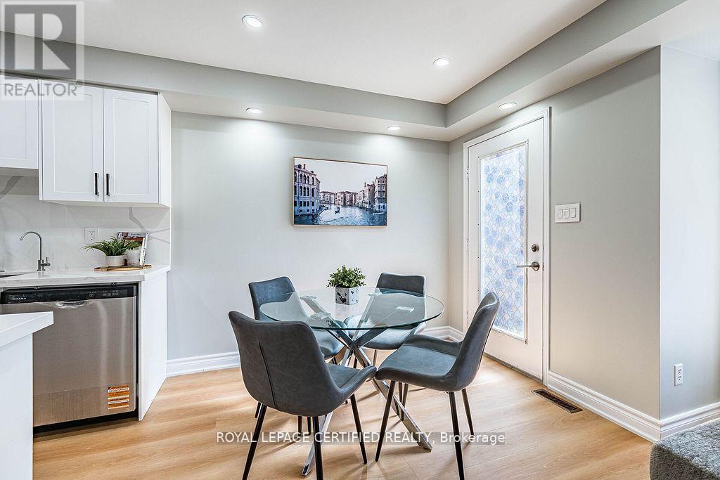 20 Harding Street, Halton Hills, Ontario  L7G 6B1 - Photo 21 - W13027656