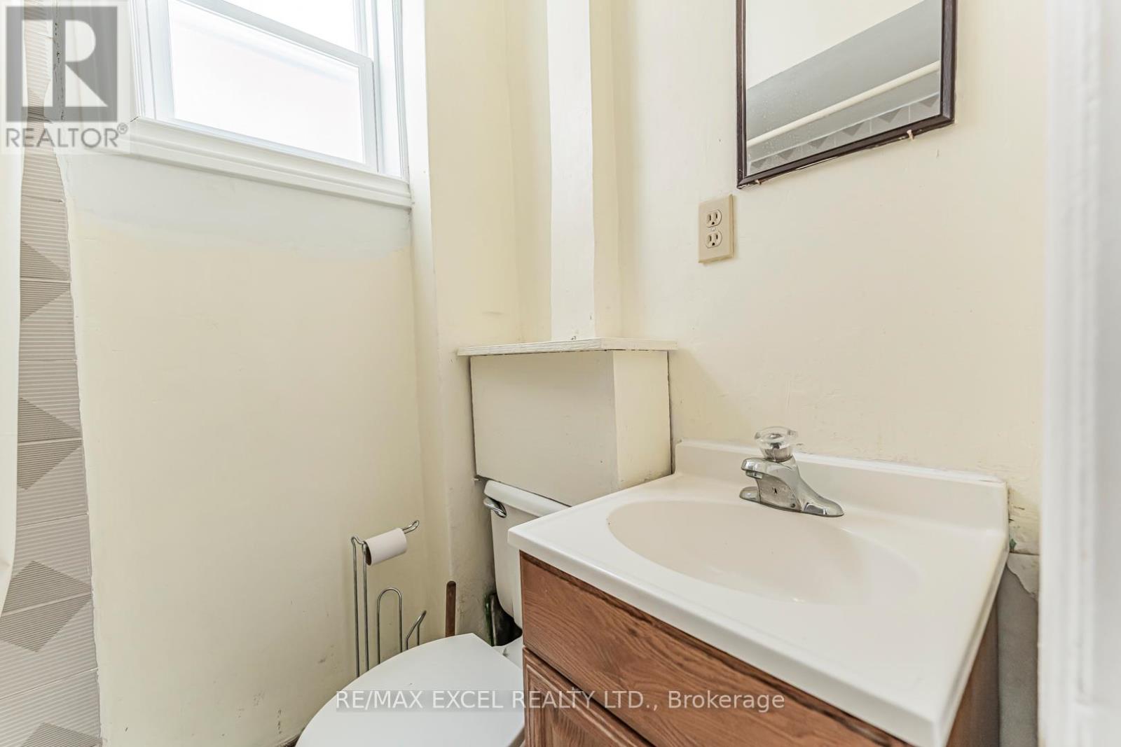 576 Gladstone Avenue, Toronto, Ontario  M6H 3J2 - Photo 22 - W13027028