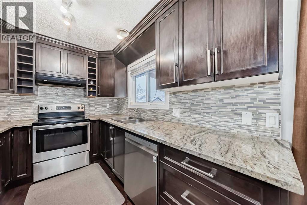 19 Castlepark Way Ne, Calgary, Alberta  T3J 1R7 - Photo 14 - A2297081