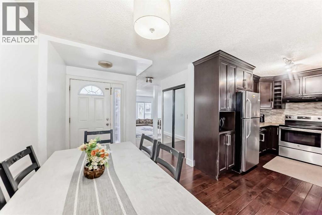 19 Castlepark Way Ne, Calgary, Alberta  T3J 1R7 - Photo 18 - A2297081