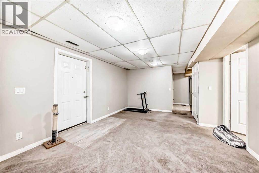 19 Castlepark Way Ne, Calgary, Alberta  T3J 1R7 - Photo 39 - A2297081