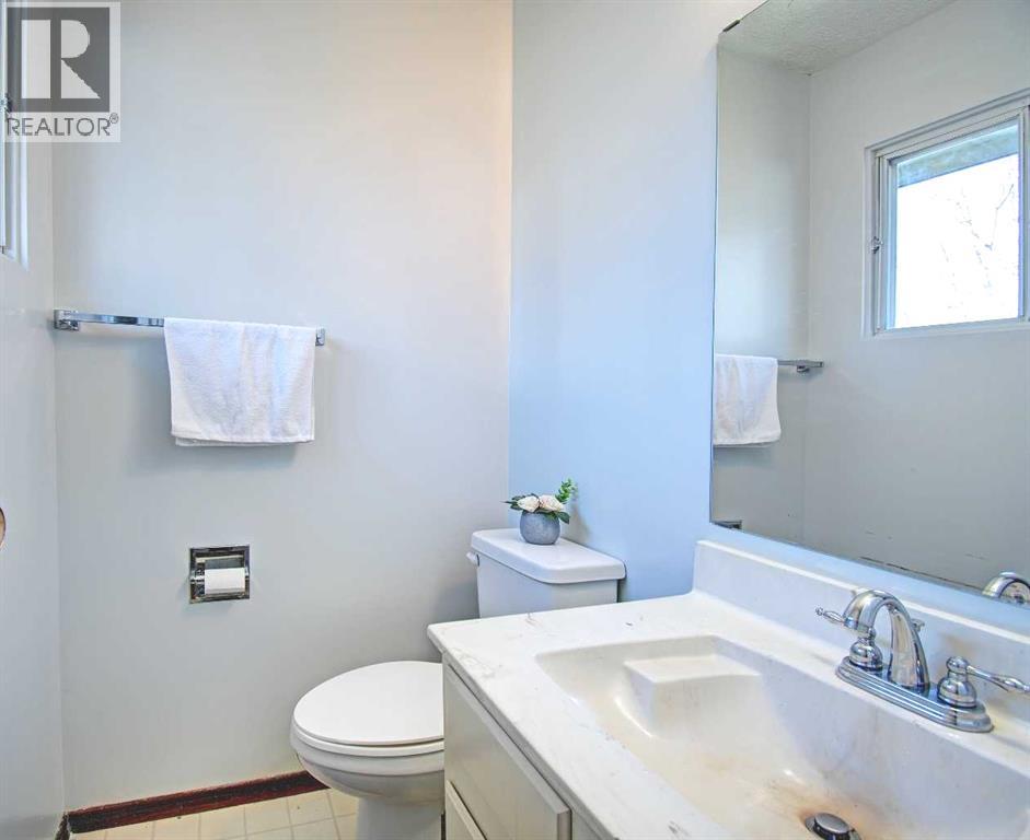 6307 Thornaby Way Nw, Calgary, Alberta  T2K 5K8 - Photo 15 - A2292423