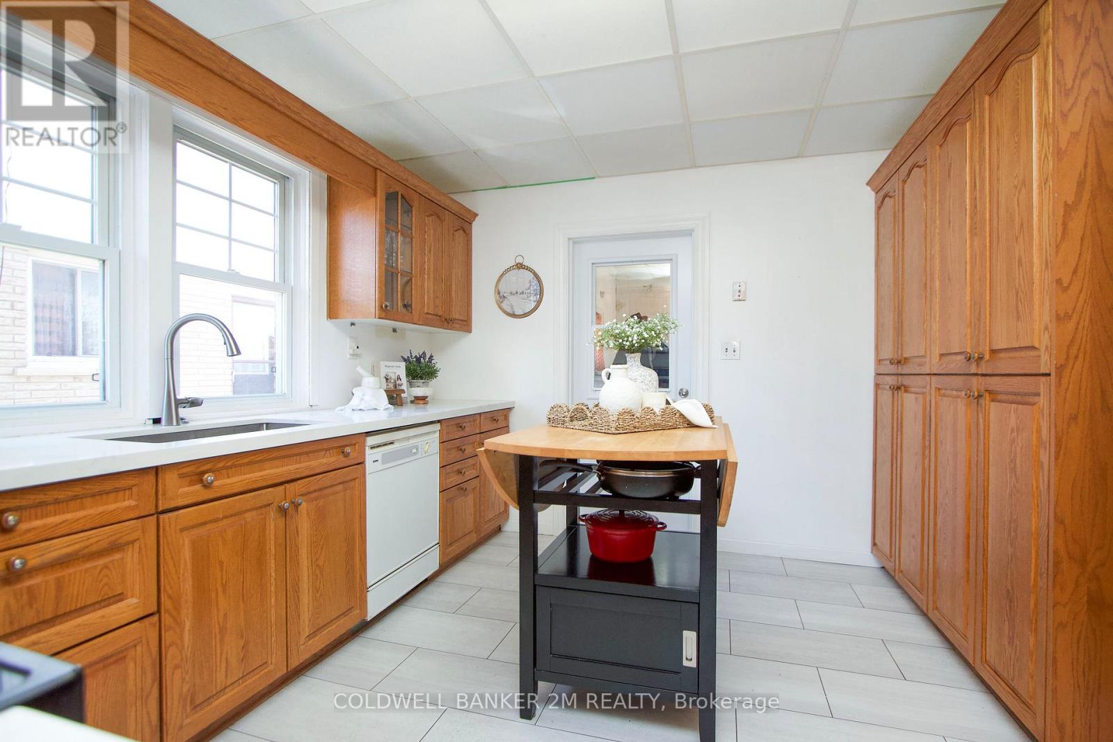 49 Brock Street E, Oshawa, Ontario  L1G 1R8 - Photo 7 - E13028540