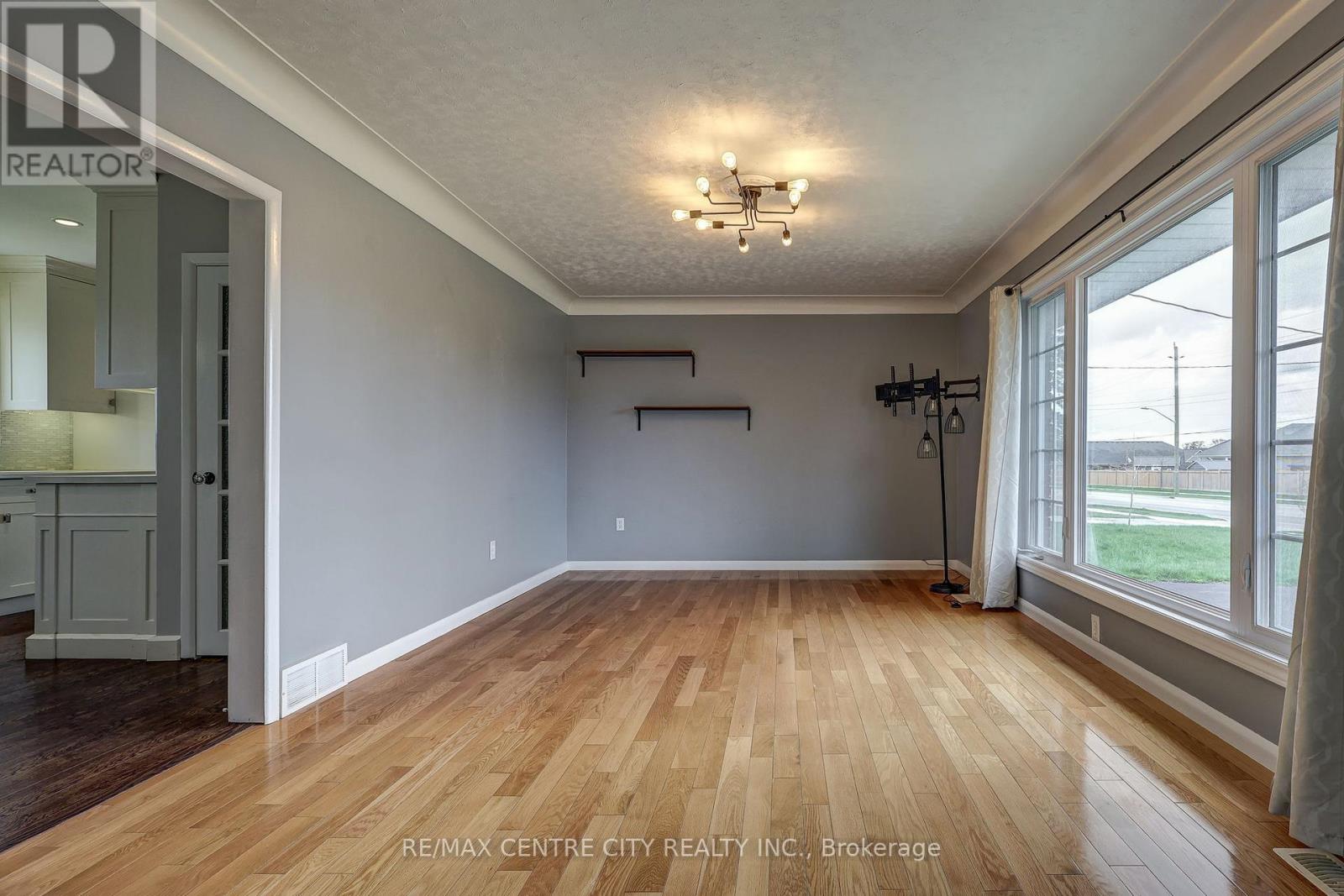 784 Elm Street, St. Thomas, Ontario  N5P 1T1 - Photo 3 - X13028542