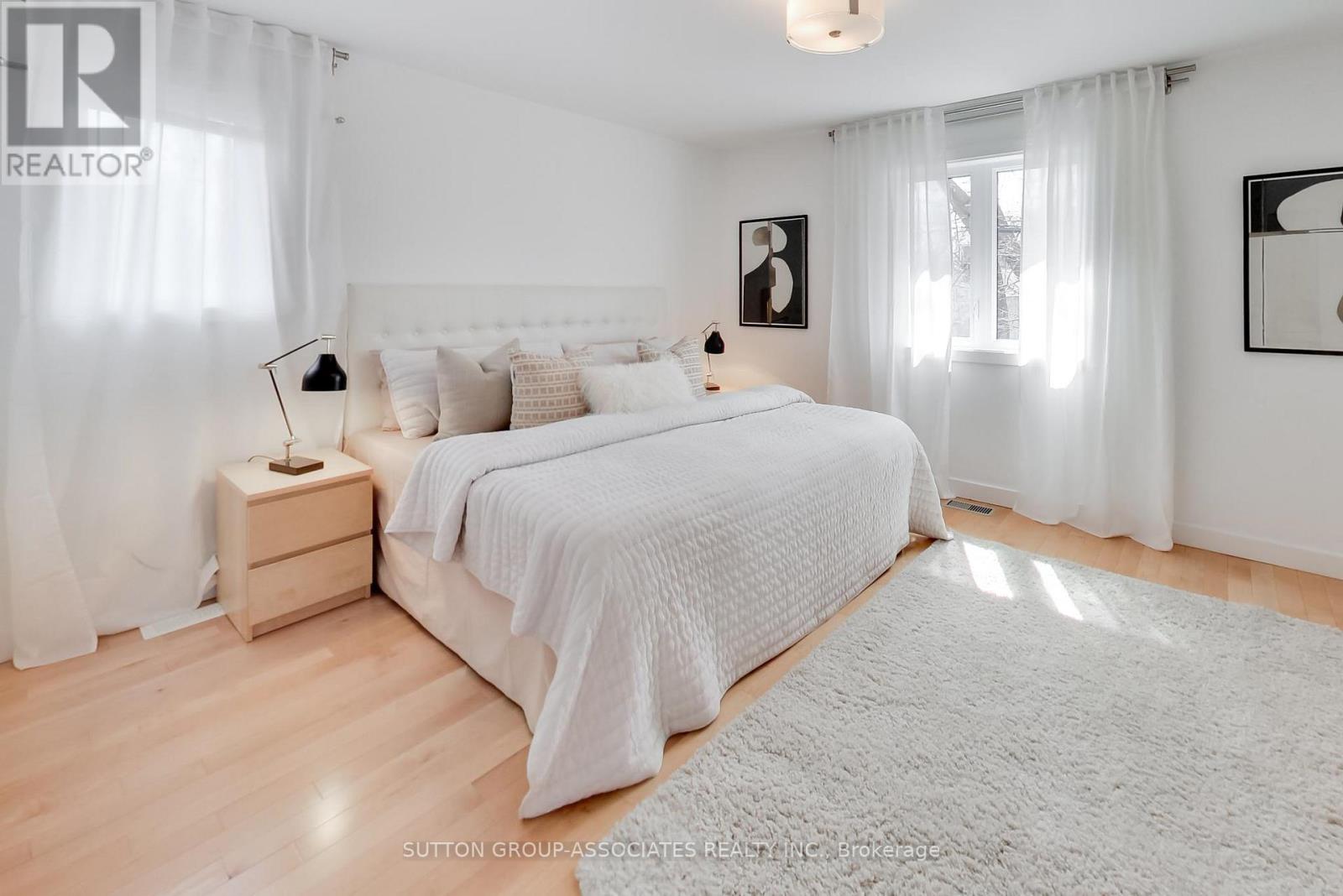 80a Robina Avenue, Toronto, Ontario  M6C 3Y7 - Photo 19 - C13028578