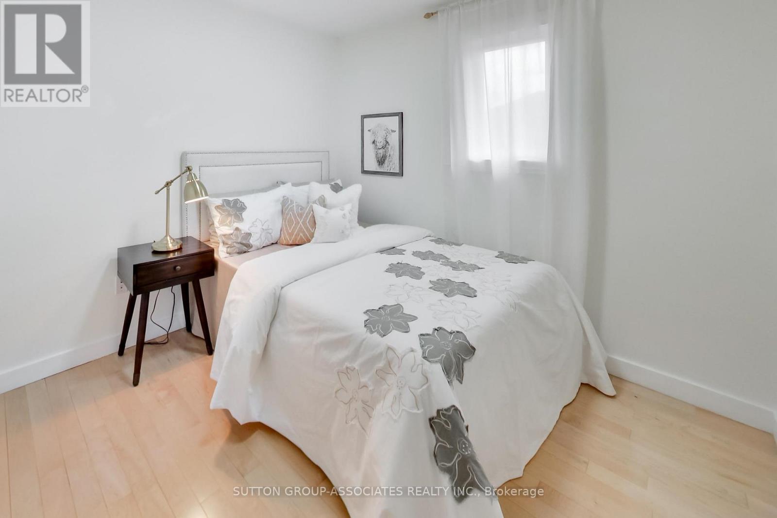 80a Robina Avenue, Toronto, Ontario  M6C 3Y7 - Photo 28 - C13028578