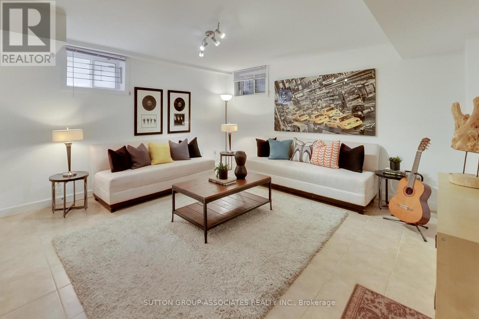 80a Robina Avenue, Toronto, Ontario  M6C 3Y7 - Photo 30 - C13028578