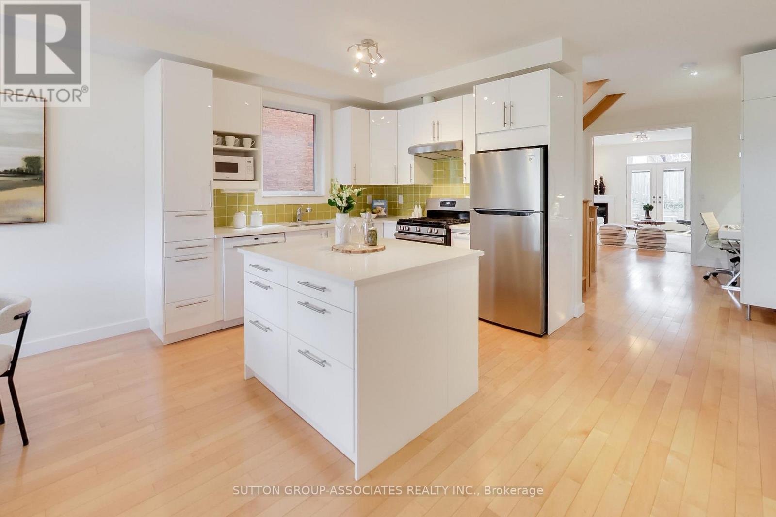 80a Robina Avenue, Toronto, Ontario  M6C 3Y7 - Photo 5 - C13028578