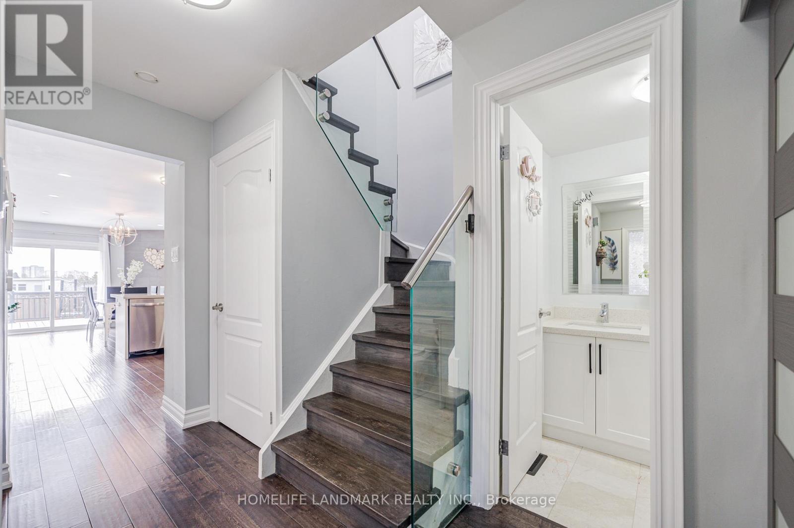 45 Longmeadow Crescent, Markham, Ontario  L3R 3J6 - Photo 6 - N13028510