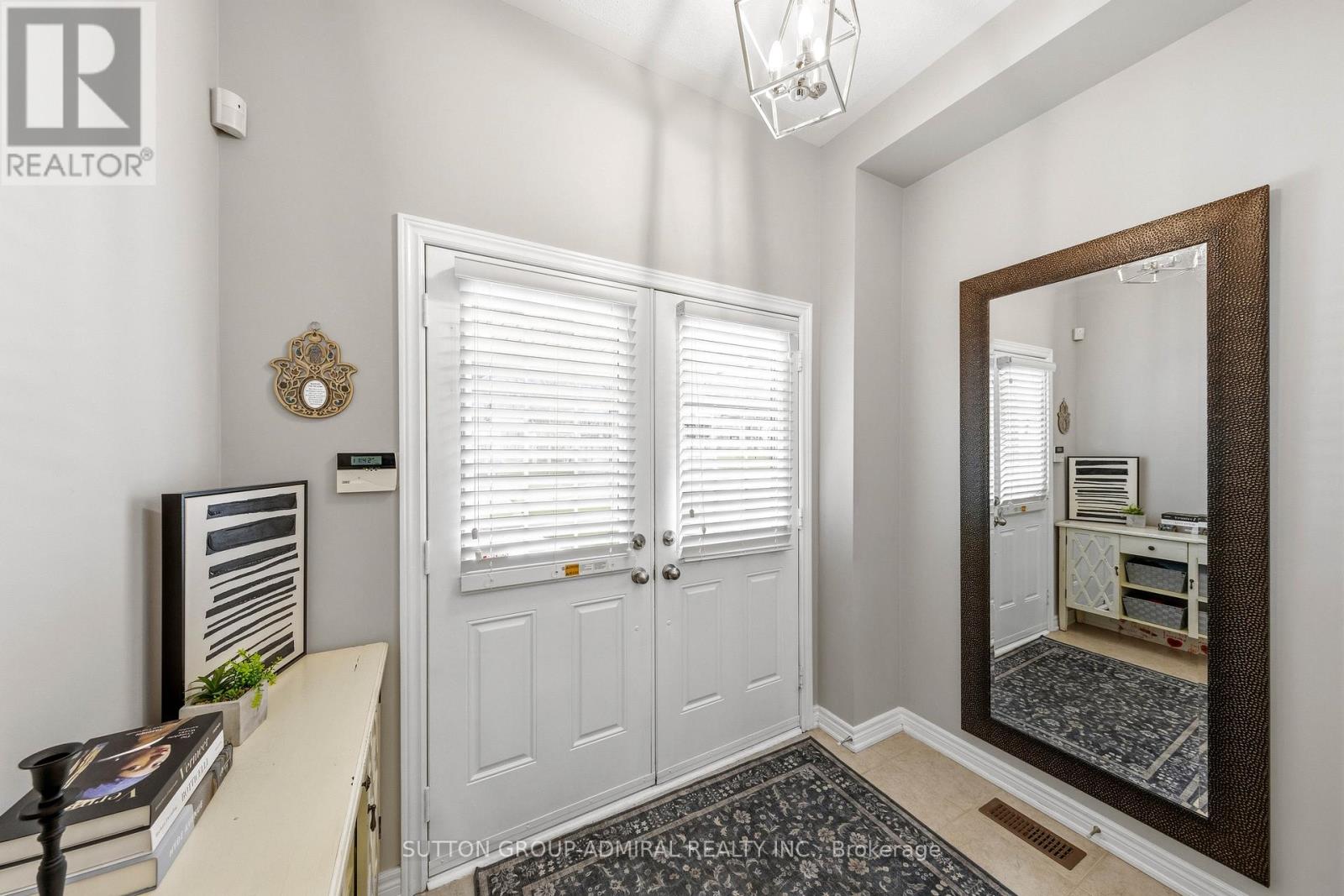 141 Lauderdale Drive, Vaughan, Ontario  L6A 0S5 - Photo 4 - N13028590