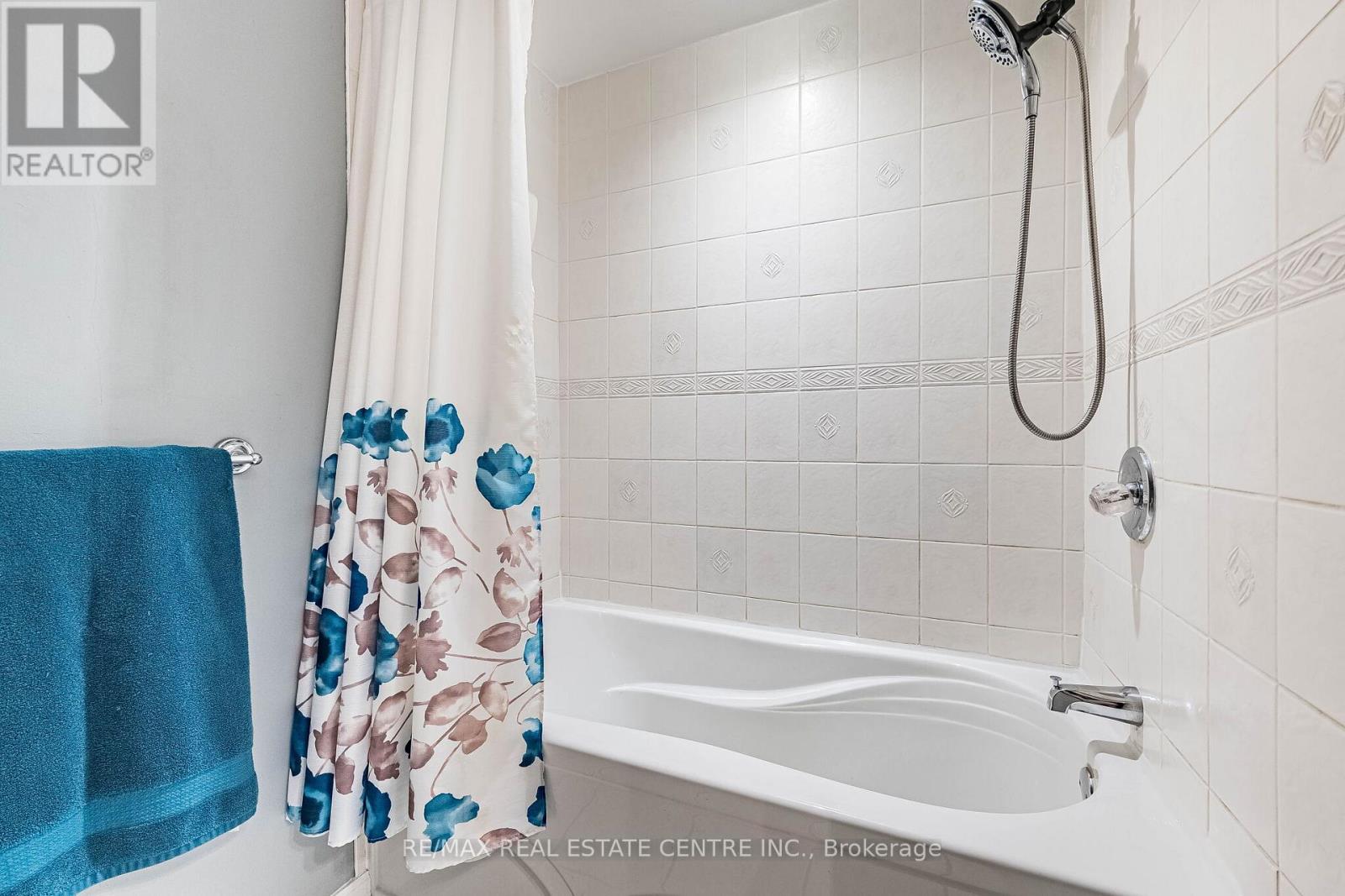 34 Berkshire Square, Brampton, Ontario  L6Z 1N4 - Photo 24 - W13028520