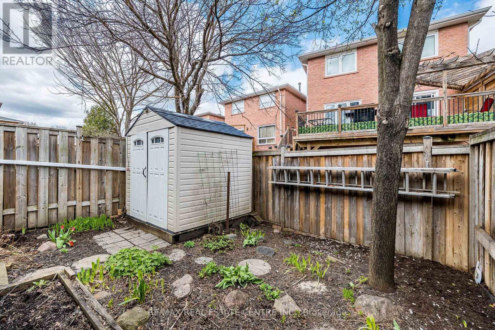 34 Berkshire Square, Brampton, Ontario  L6Z 1N4 - Photo 33 - W13028520