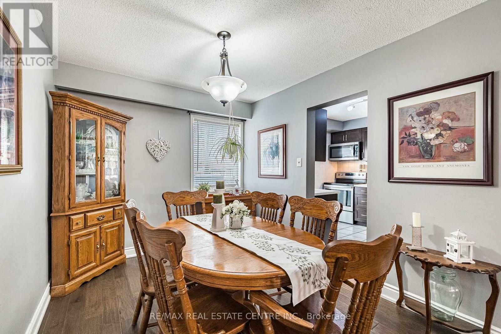 34 Berkshire Square, Brampton, Ontario  L6Z 1N4 - Photo 9 - W13028520