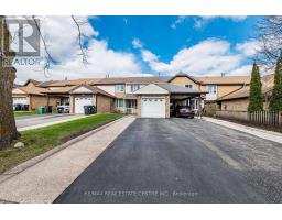 34 BERKSHIRE SQUARE, Brampton, Ontario