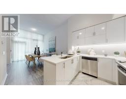 TH 101 - 39 ANNIE CRAIG DRIVE, Toronto, Ontario