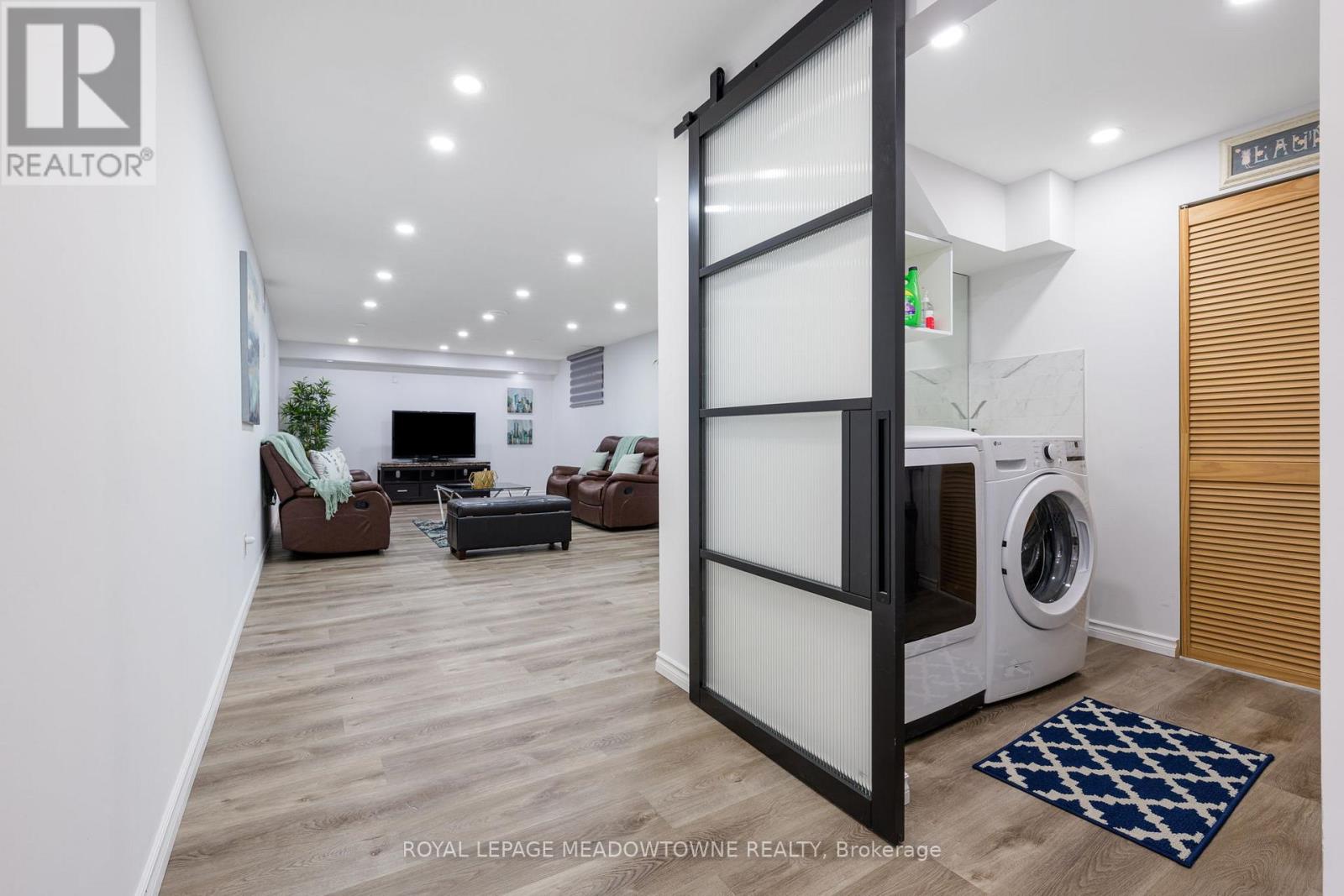 4 Chipper Court, Halton Hills, Ontario  L7G 1L3 - Photo 35 - W13028532