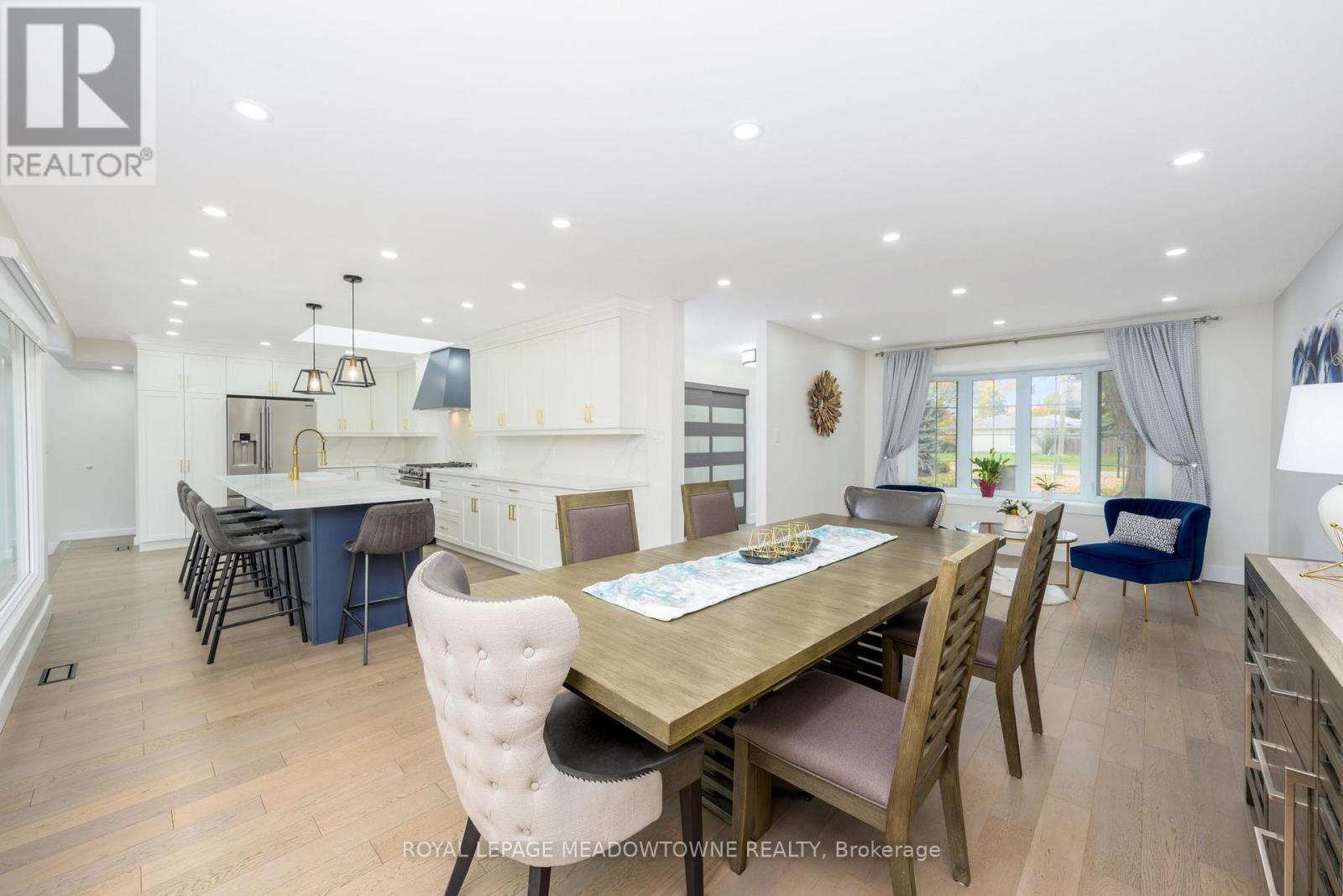 4 Chipper Court, Halton Hills, Ontario  L7G 1L3 - Photo 8 - W13028532