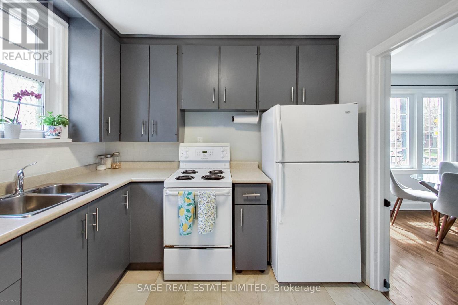 48 Murrie Street, Toronto, Ontario  M8V 1X7 - Photo 16 - W13028552