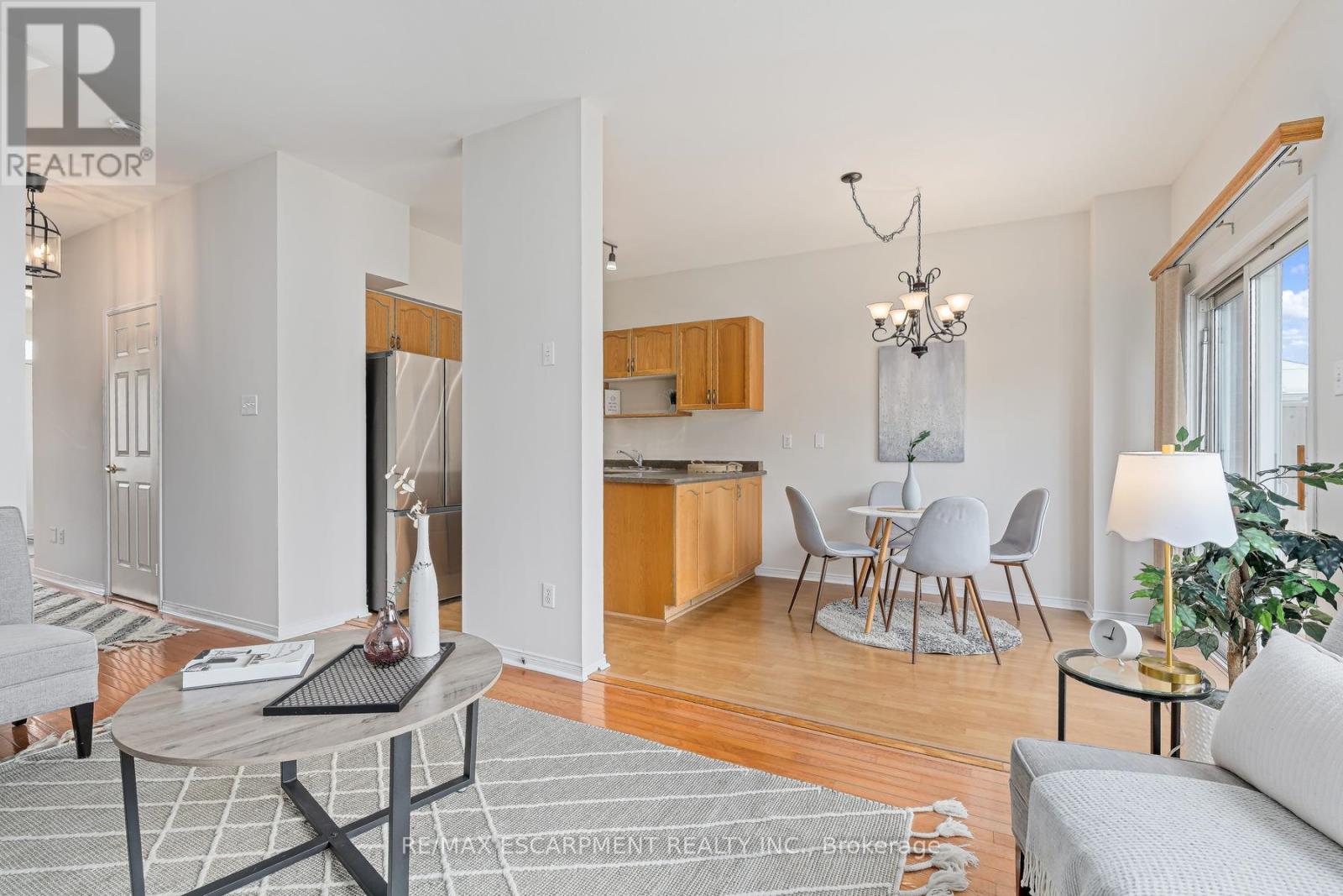 2393 Dalebrook Drive, Oakville, Ontario  L6H 6K4 - Photo 14 - W13028568