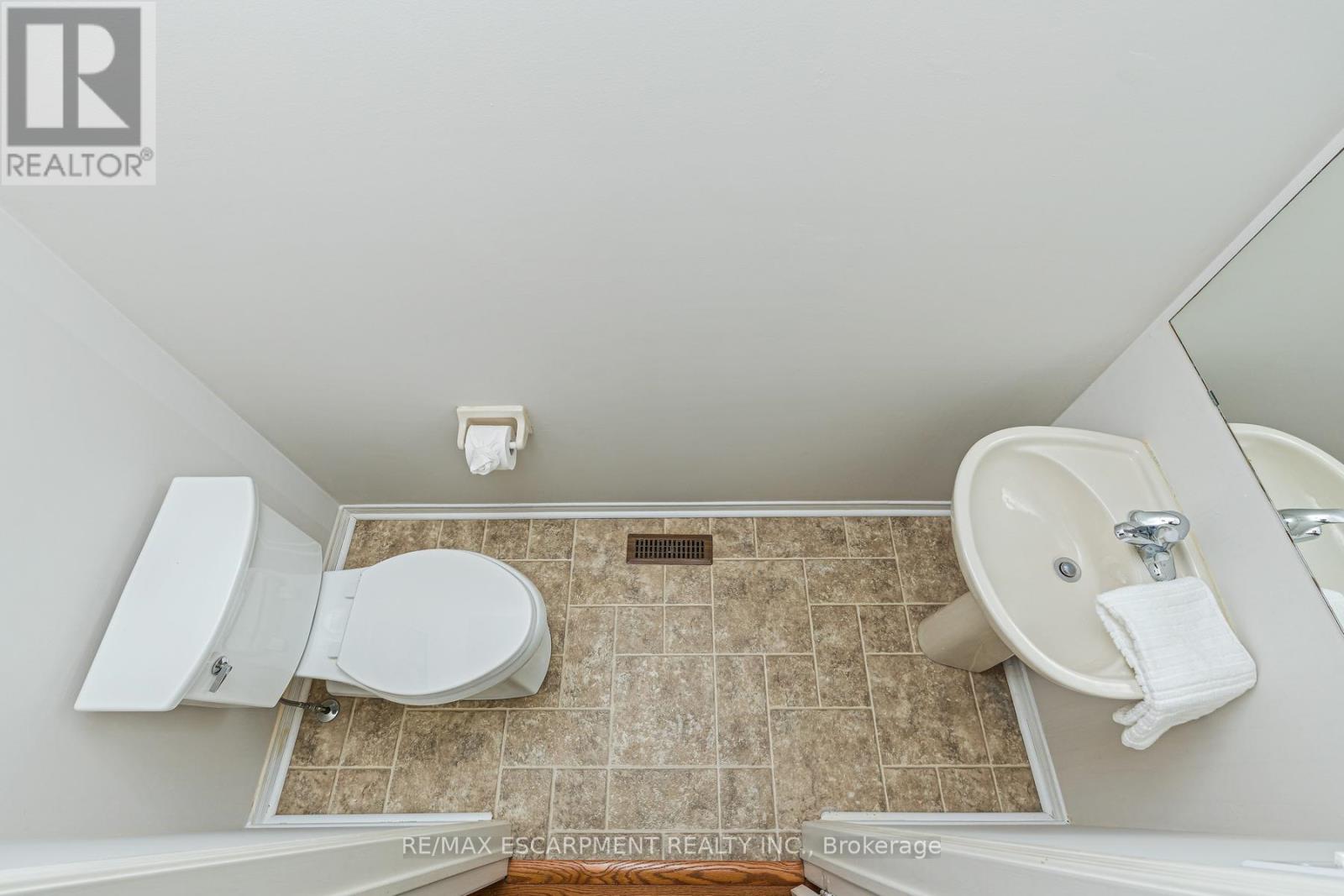 2393 Dalebrook Drive, Oakville, Ontario  L6H 6K4 - Photo 21 - W13028568