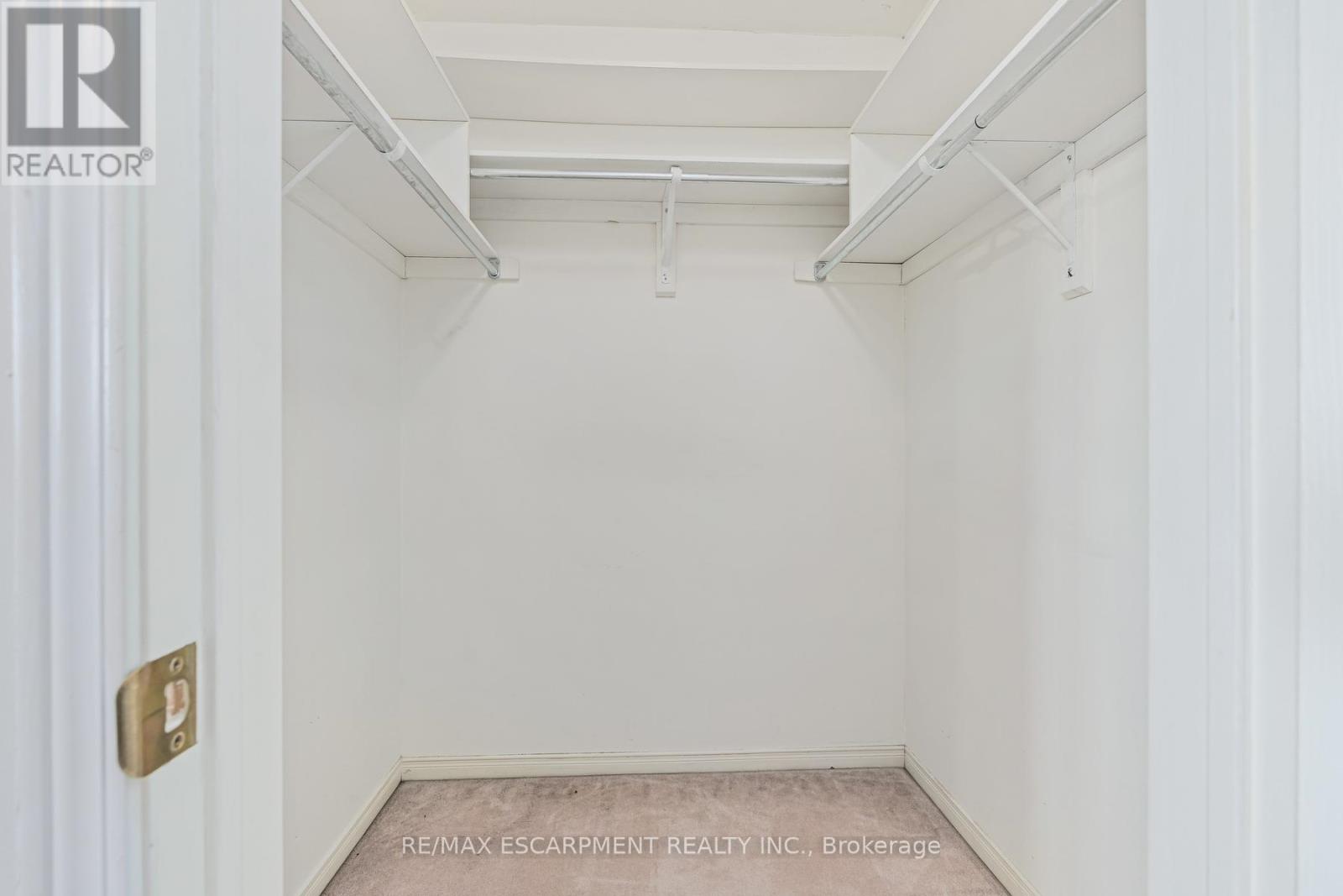 2393 Dalebrook Drive, Oakville, Ontario  L6H 6K4 - Photo 27 - W13028568