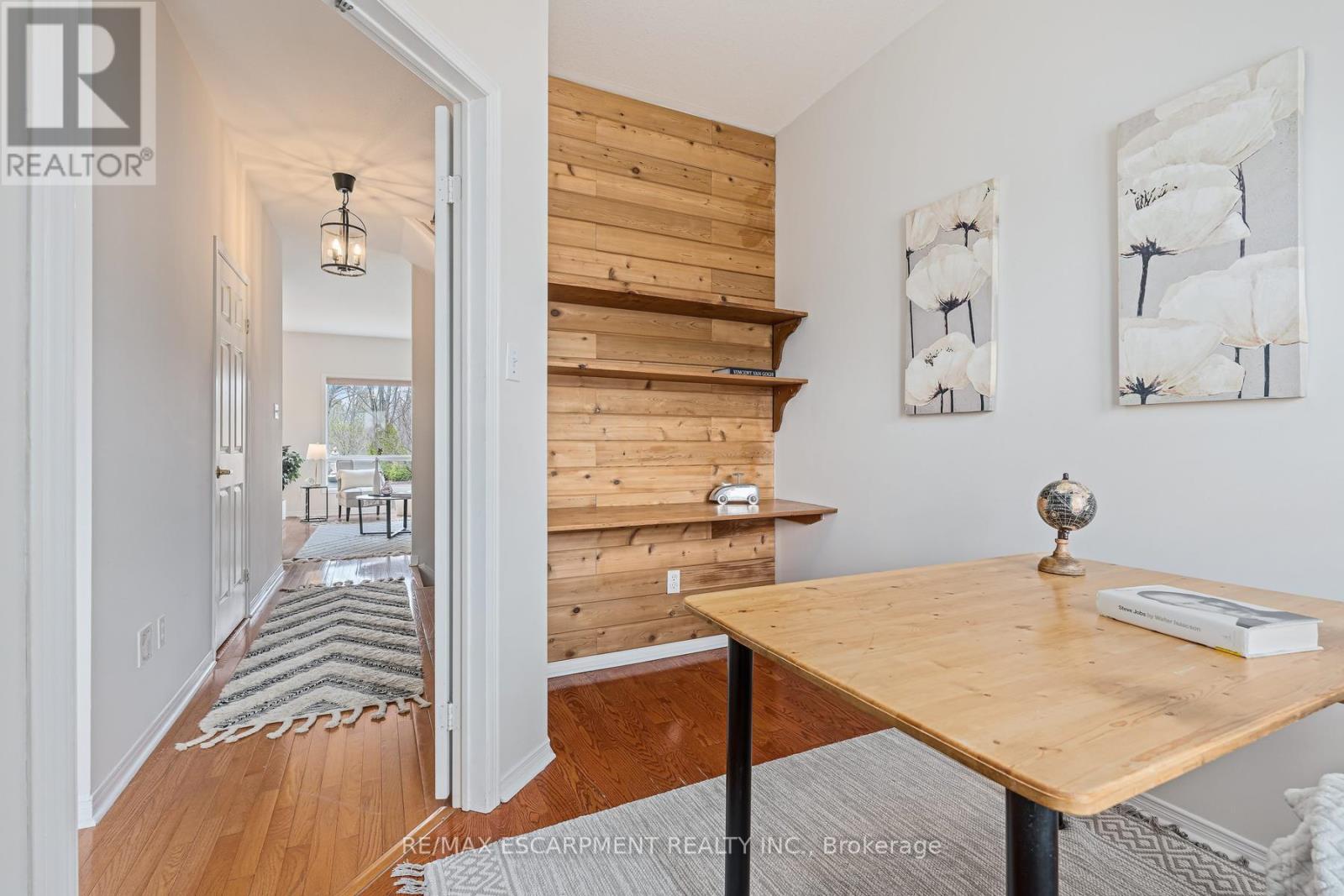 2393 Dalebrook Drive, Oakville, Ontario  L6H 6K4 - Photo 8 - W13028568