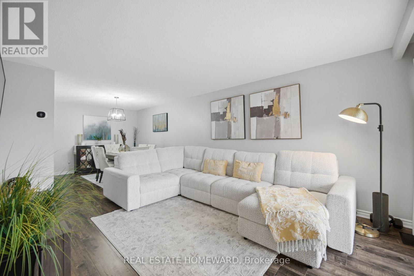 309 Royal Salisbury Way, Brampton, Ontario  L6V 3G4 - Photo 5 - W13028584