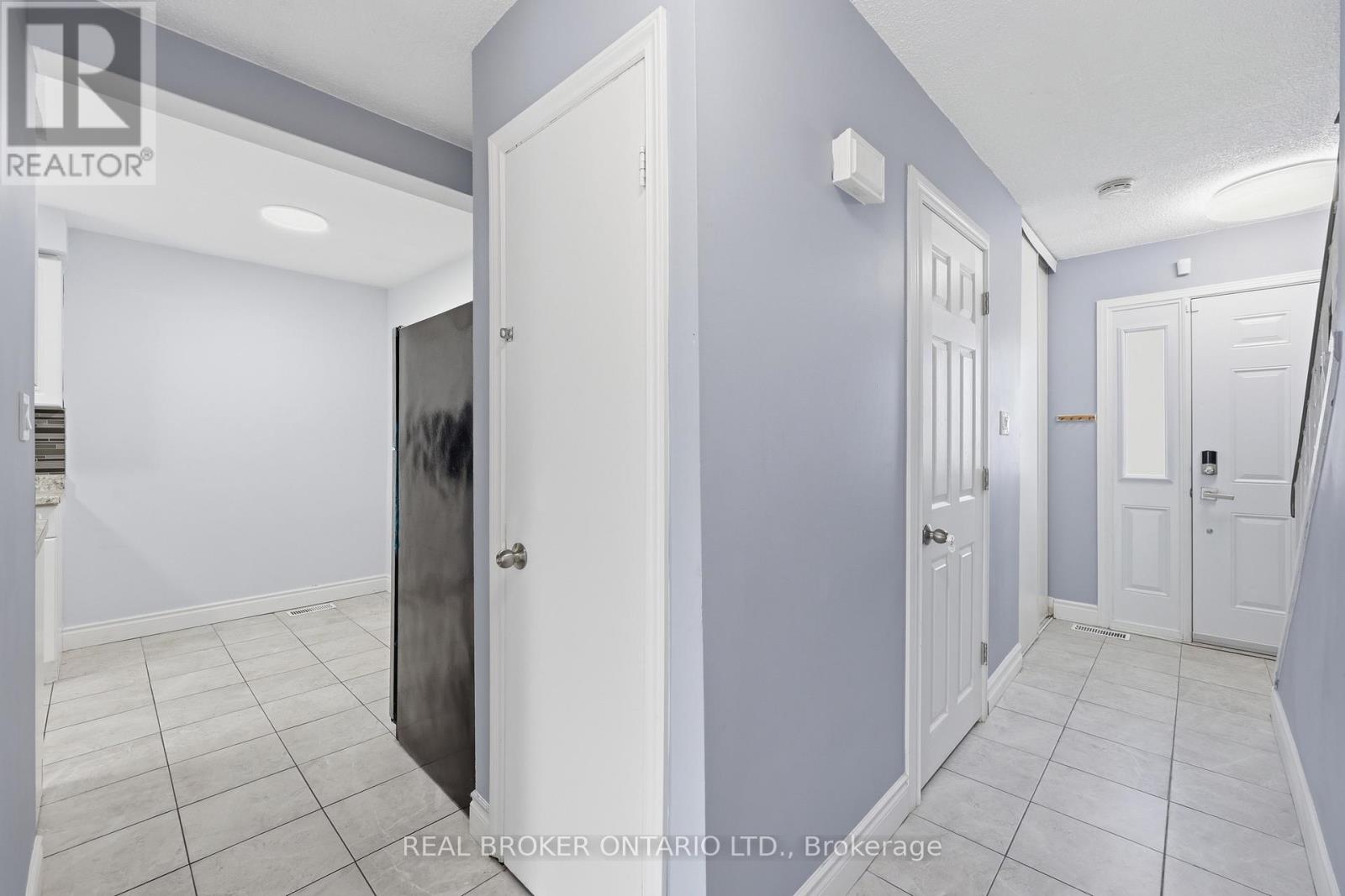 29 - 262 Kenora Avenue, Hamilton, Ontario  L8E 3Y3 - Photo 11 - X13028576