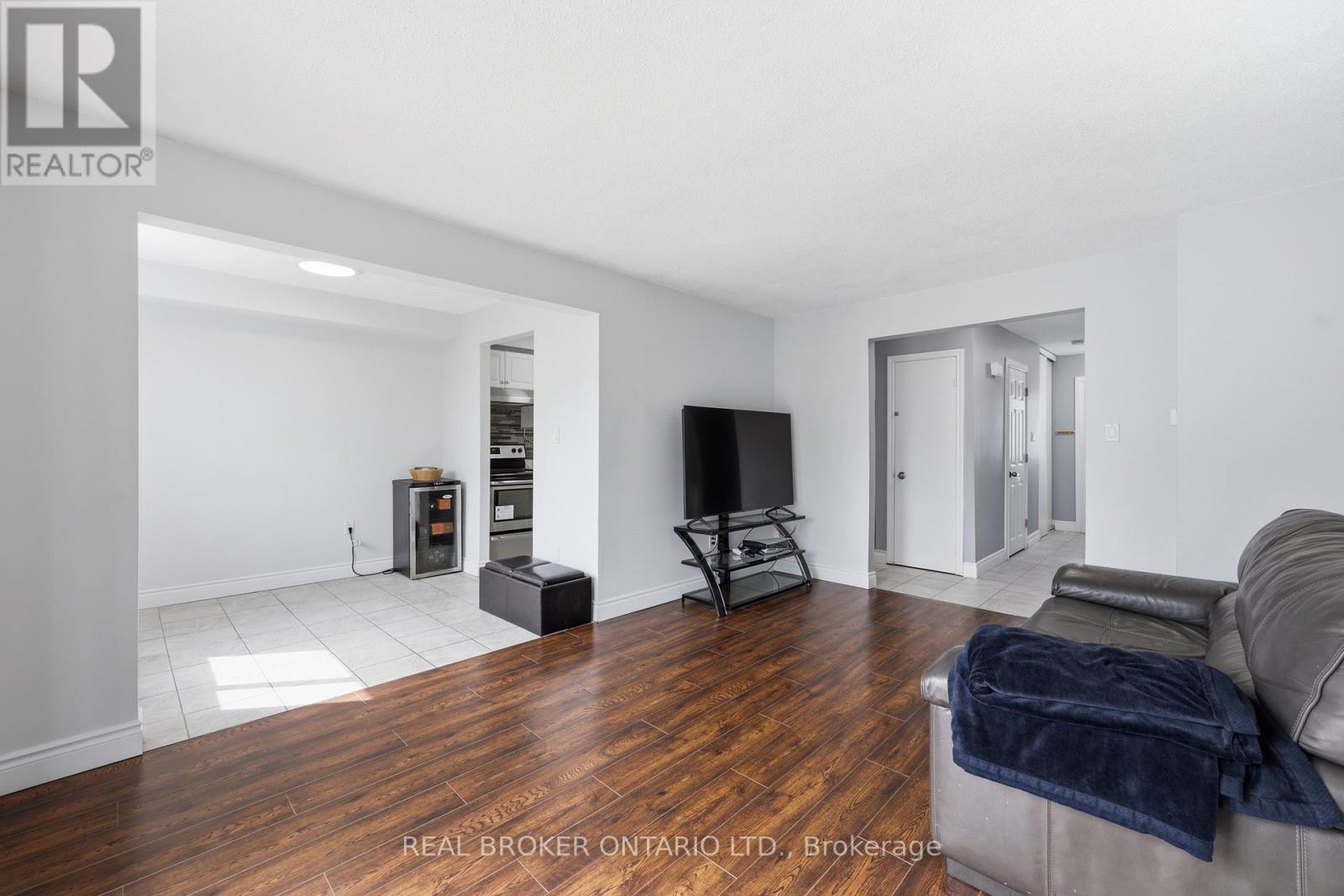 29 - 262 Kenora Avenue, Hamilton, Ontario  L8E 3Y3 - Photo 12 - X13028576